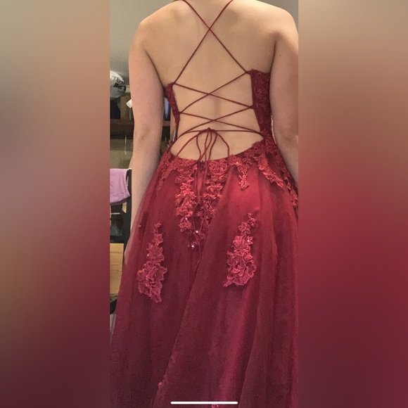 JJ’s House red dress. Fits size medium. In great condition - Picture 6 of 6